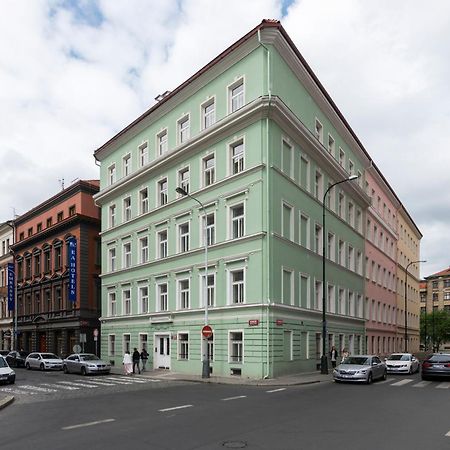 Central Haven Apartments Прага Екстериор снимка